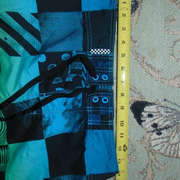 Mens 28 VANS board shorts 2 OFF THE Wall Small - Picture 5 of 6